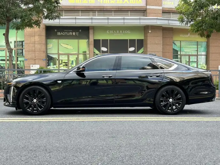 Cadillac CT6 2023 Model 28T Noble Model – фото 4
