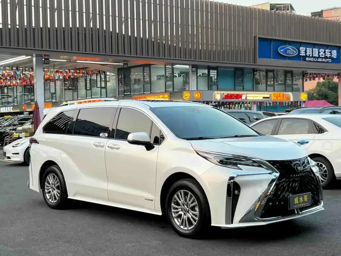 Toyota Sienna 2023 Model Hybrid 2.5L Comfort Edition – фото 3