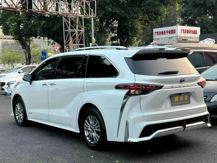 Toyota Sienna 2023 Model Hybrid 2.5L Comfort Edition – фото 5