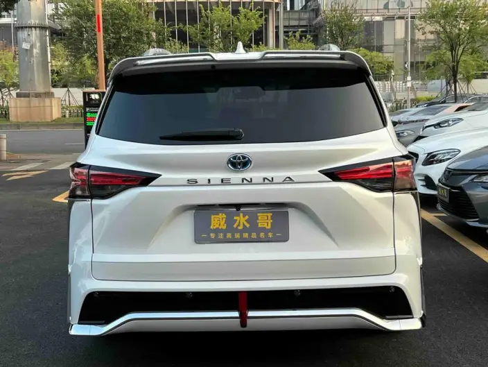 Toyota Sienna 2023 Model Hybrid 2.5L Comfort Edition – фото 6