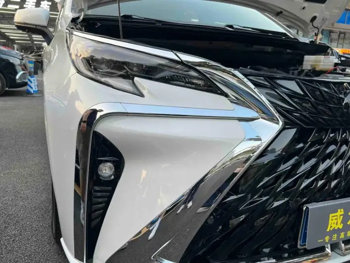 Toyota Sienna 2023 Model Hybrid 2.5L Comfort Edition – фото 12