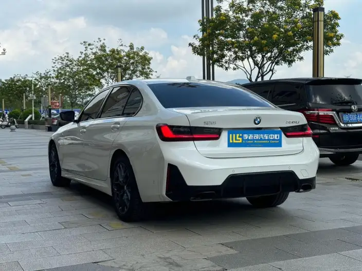 BMW 3 Series 2025 Model 330Li M Sports Night Set – фото 4