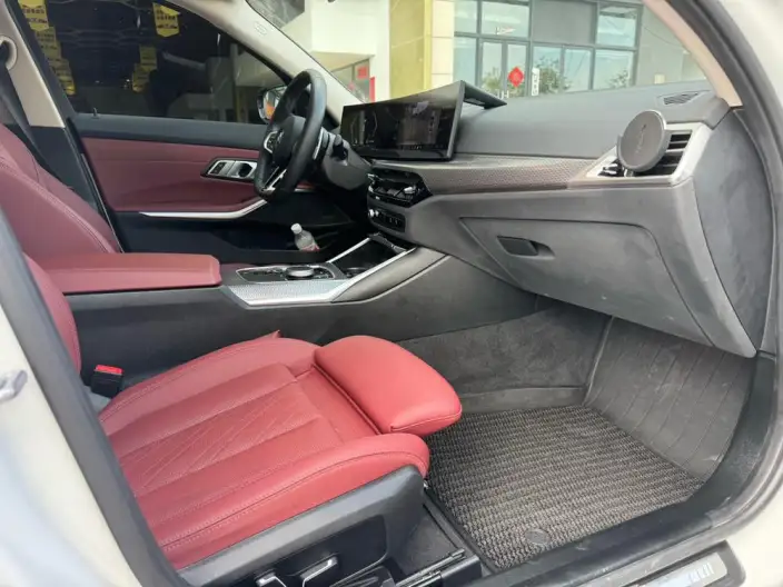 BMW 3 Series 2025 Model 330Li M Sports Night Set – фото 10