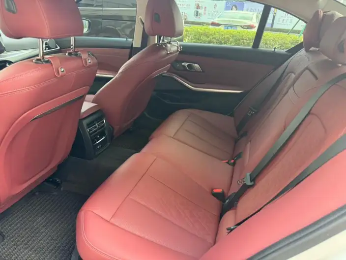 BMW 3 Series 2025 Model 330Li M Sports Night Set – фото 12
