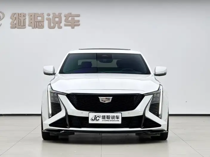 Cadillac CT5 2024 Model 28T Luxury Model Pro – фото 2