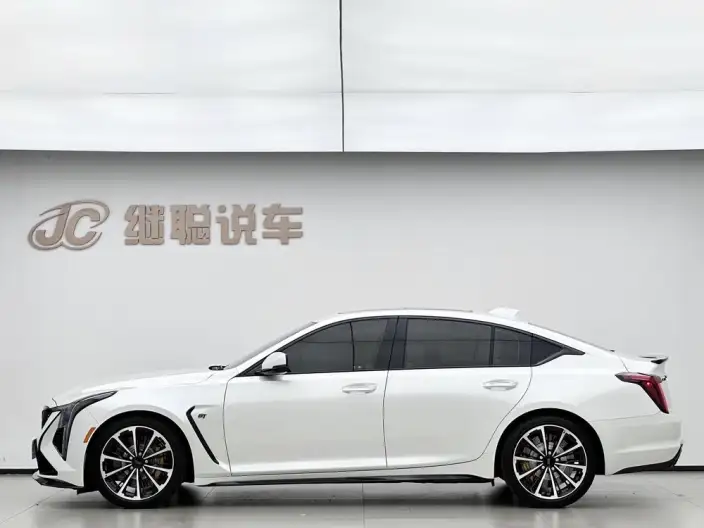 Cadillac CT5 2024 Model 28T Luxury Model Pro – фото 3
