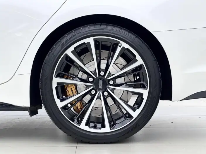 Cadillac CT5 2024 Model 28T Luxury Model Pro – фото 6