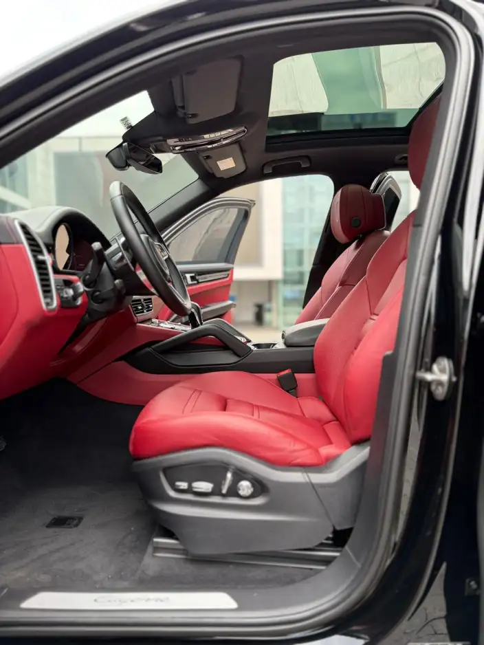 Cayenne E-Hybrid 2021 Model Cayenne E-Hybrid 2.0T – фото 17