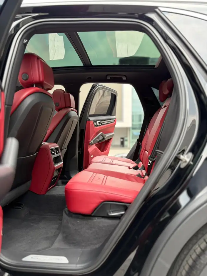 Cayenne E-Hybrid 2021 Model Cayenne E-Hybrid 2.0T – фото 18
