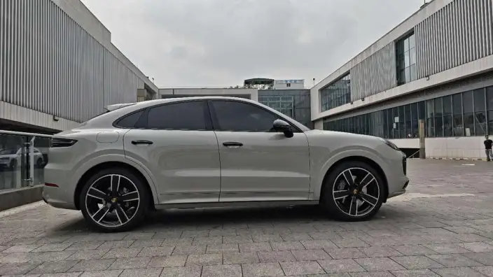 Cayenne Coupé 2020 Model Cayenne S Coupé 2.9T – фото 8
