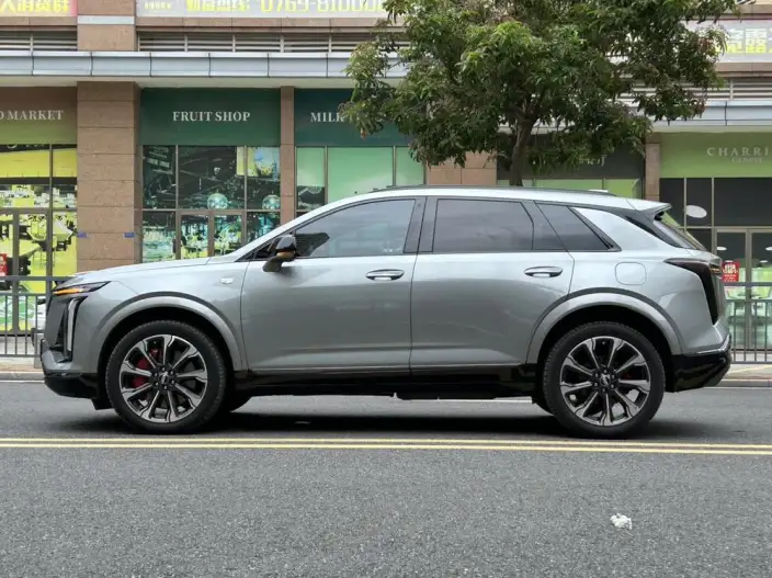 Cadillac XT5 2025 Model 28T 4WD Platinum Model – фото 4