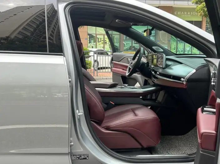 Cadillac XT5 2025 Model 28T 4WD Platinum Model – фото 26