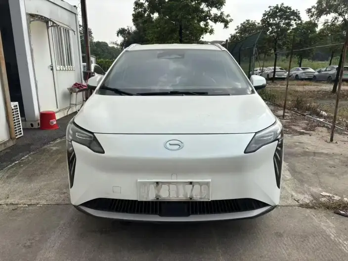 AION Y 2023 Model Plus 510 Lexiang Edition – фото 2