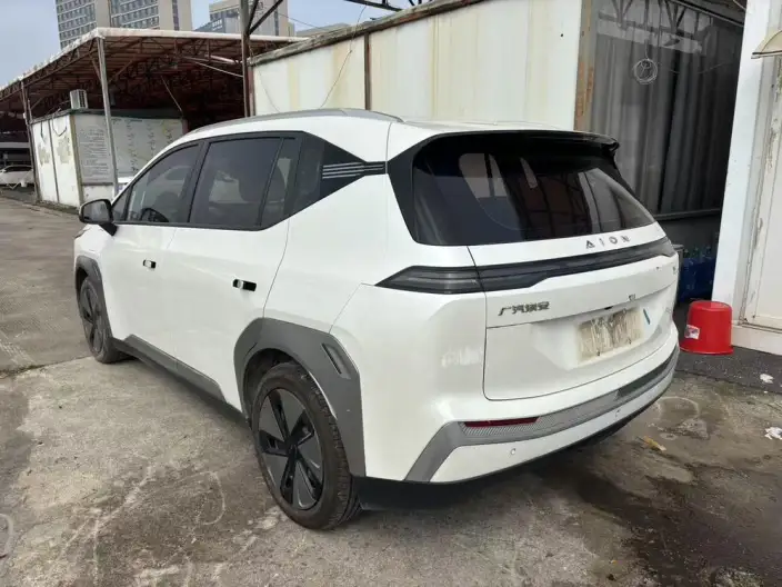 AION Y 2023 Model Plus 510 Lexiang Edition – фото 4