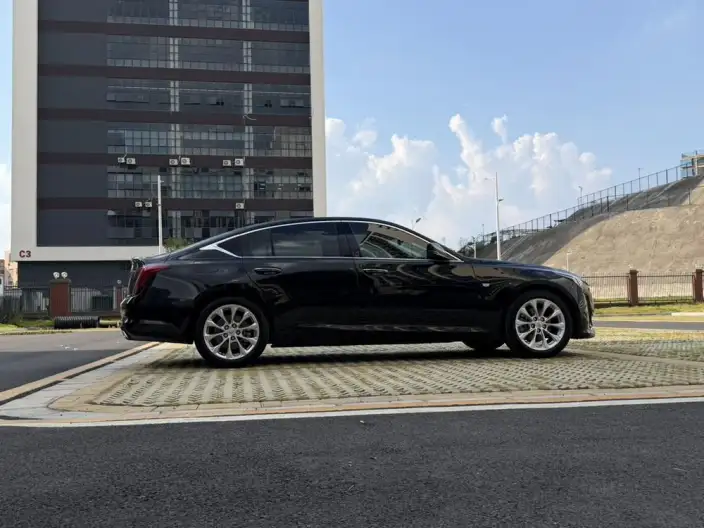 Cadillac CT5 2023 Model 28T Luxury Model Standard Edition – фото 7