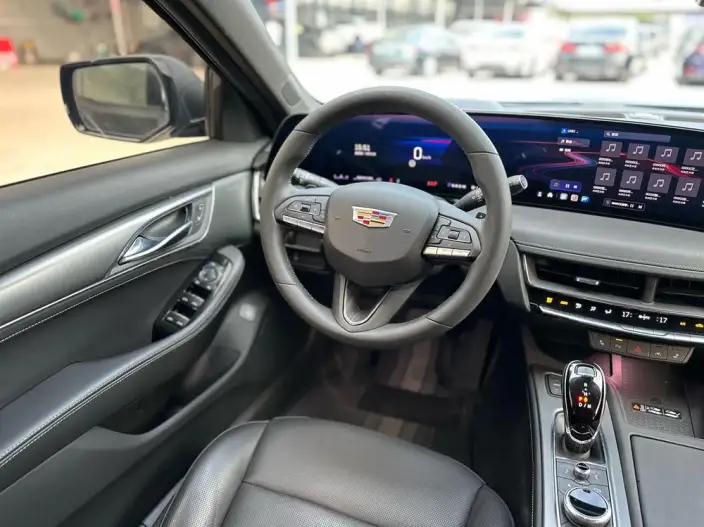 Cadillac CT5 2024 Model 28T Luxury Model Pro – фото 16