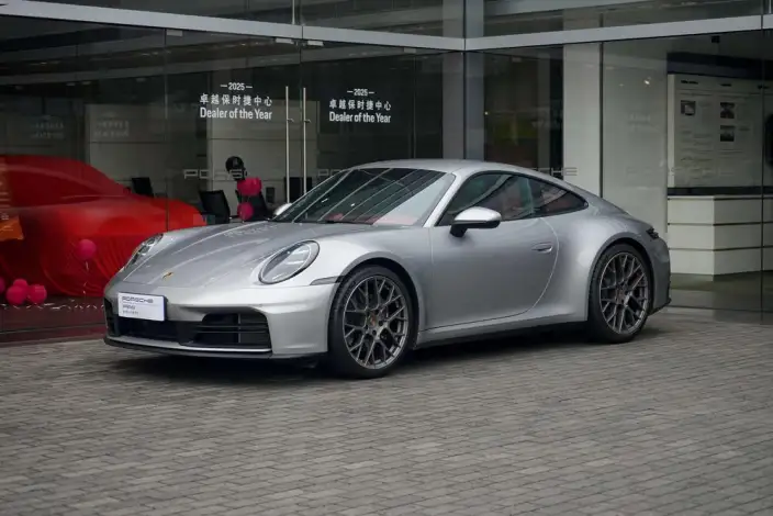 PORSCHE 911 2026 Model Carrera 3.0T – фото 1