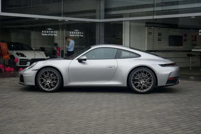 PORSCHE 911 2026 Model Carrera 3.0T – фото 4