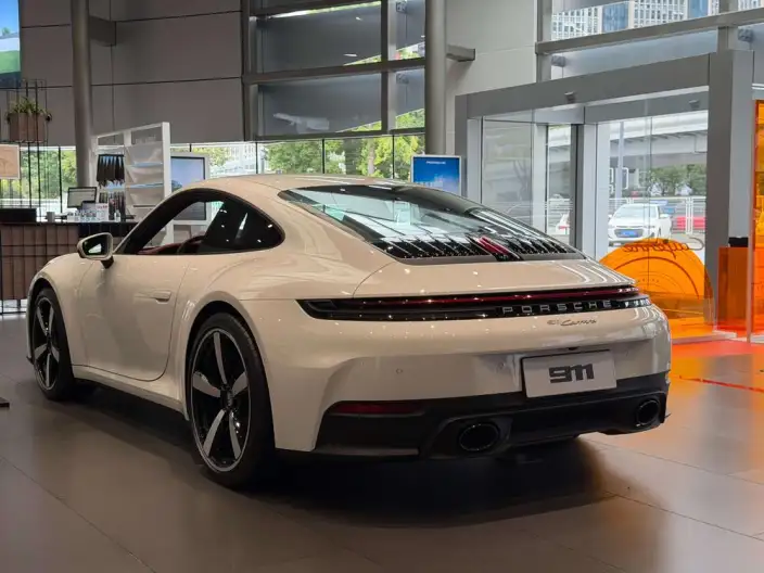 PORSCHE 911 2026 Model Carrera 3.0T – фото 3