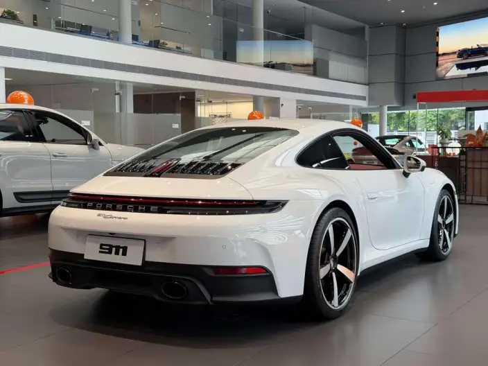 PORSCHE 911 2026 Model Carrera 3.0T – фото 4