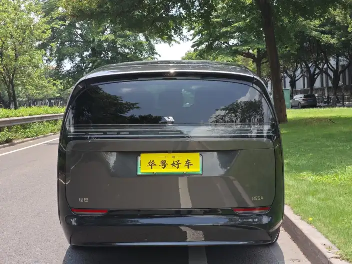 Li Auto MEGA 2024 Model Ultra Edition – фото 3