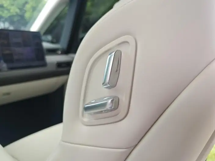 Li Auto MEGA 2024 Model Ultra Edition – фото 8