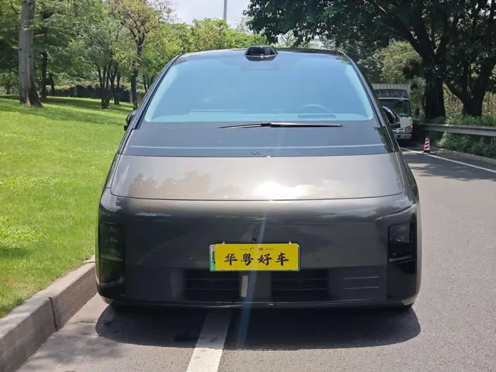 Li Auto MEGA 2024 Model Ultra Edition – фото 13