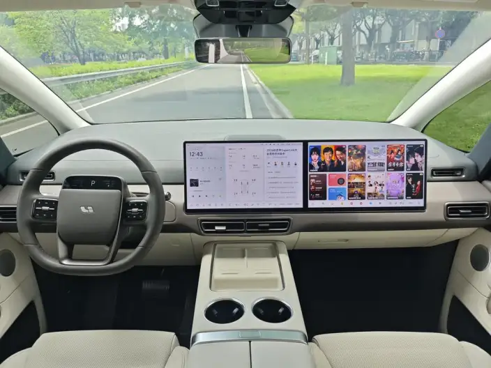 Li Auto MEGA 2024 Model Ultra Edition – фото 14