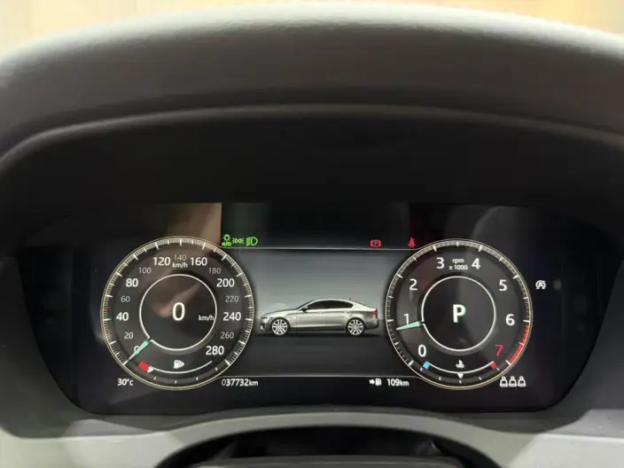 Jaguar XE L 2022 Model 2.0T 250PS R-DYNAMIC S Enterprising Sports Edition – фото 14