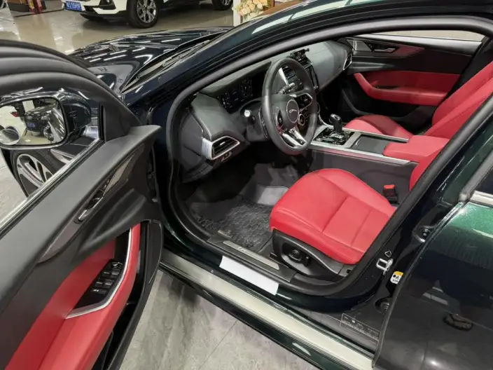 Jaguar XE L 2022 Model 2.0T 250PS R-DYNAMIC S Enterprising Sports Edition – фото 17