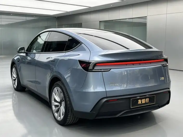 Model Y 2025 Model Facelift Long Battery Life Pro All-wheel drive version – фото 5