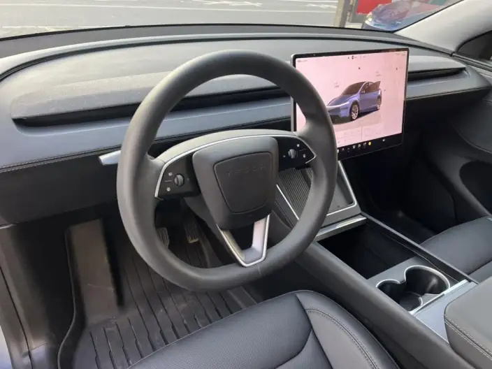 Model Y 2025 Model Facelift Long Battery Life Pro All-wheel drive version – фото 15