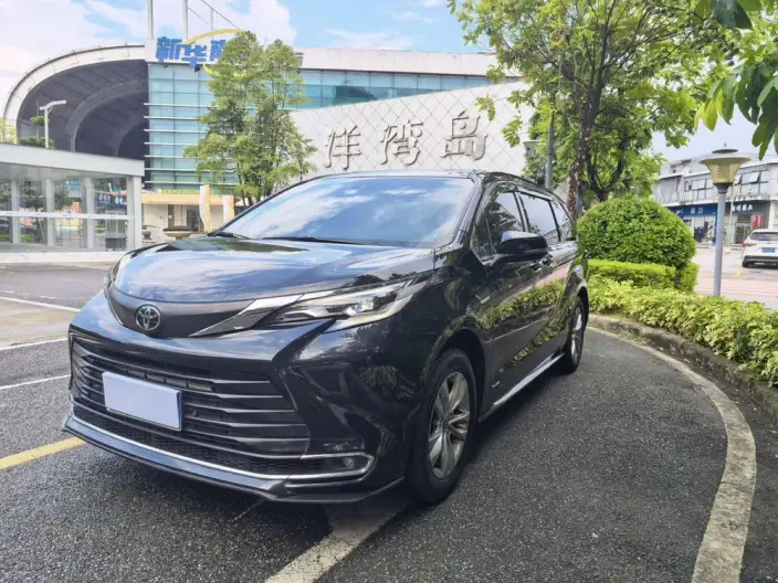 Toyota Sienna 2024 Model Hybrid 2.5L Comfort Edition – фото 1