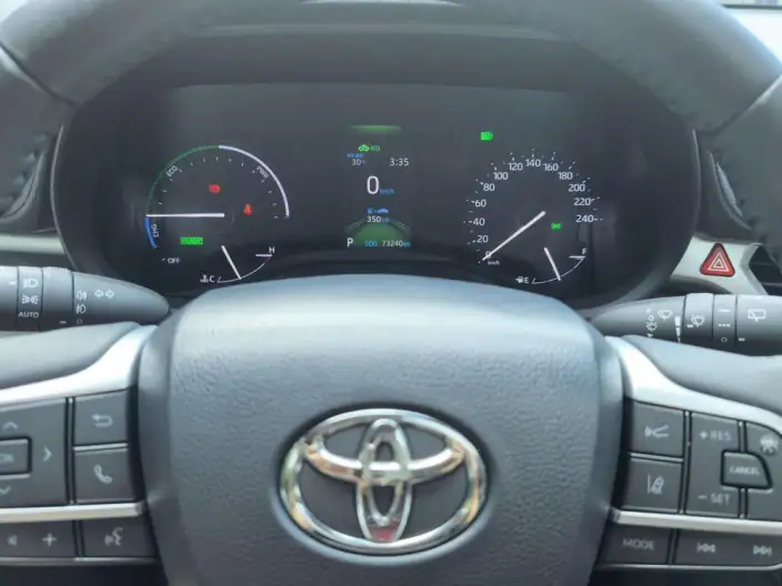 Toyota Sienna 2024 Model Hybrid 2.5L Comfort Edition – фото 13