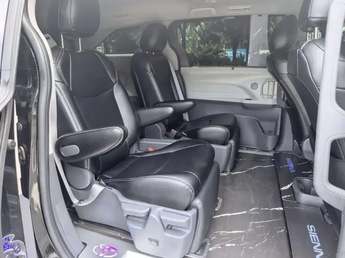 Toyota Sienna 2024 Model Hybrid 2.5L Comfort Edition – фото 18