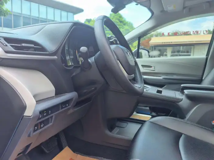 Toyota Sienna 2024 Model Hybrid 2.5L Comfort Edition – фото 21