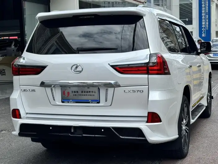 Lexus LX 2021 Model 5.7L Automatic 4WD 8 seat Parallel Imported – фото 7