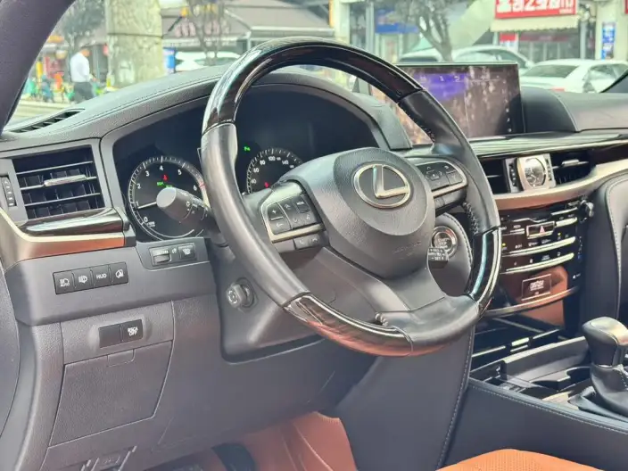 Lexus LX 2021 Model 5.7L Automatic 4WD 8 seat Parallel Imported – фото 10