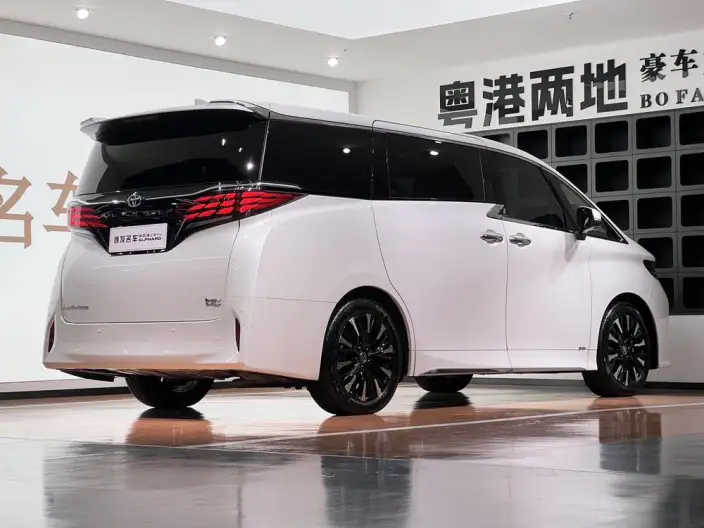 Elfa 2023 Model 2.5L Intelligent Hybrid 4WD Premium – фото 6