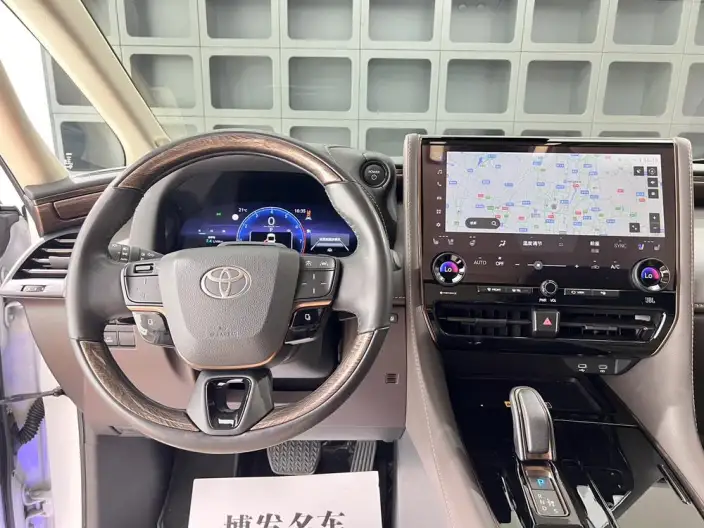 Elfa 2023 Model 2.5L Intelligent Hybrid 4WD Premium – фото 30