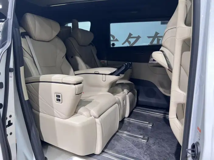 Elfa 2023 Model 2.5L Intelligent Hybrid 4WD Premium – фото 35