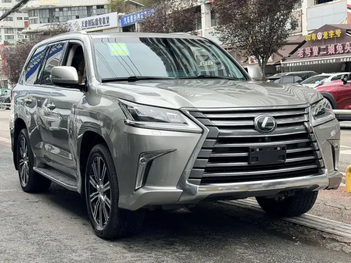 Lexus LX 2021 Model 5.7L Automatic 4WD 7 seat Parallel Imported – фото 3