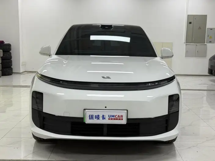 Li Auto L6 2024 Model Max Edition – фото 2