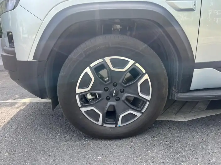 Titan 7 PHEV 2025 Model 200KM 2WD Max Edition – фото 10