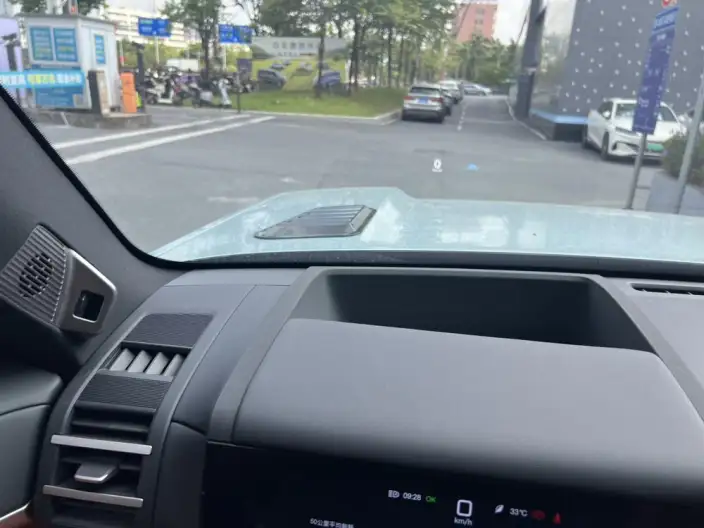 Titan 7 PHEV 2025 Model 200KM 2WD Max Edition – фото 12