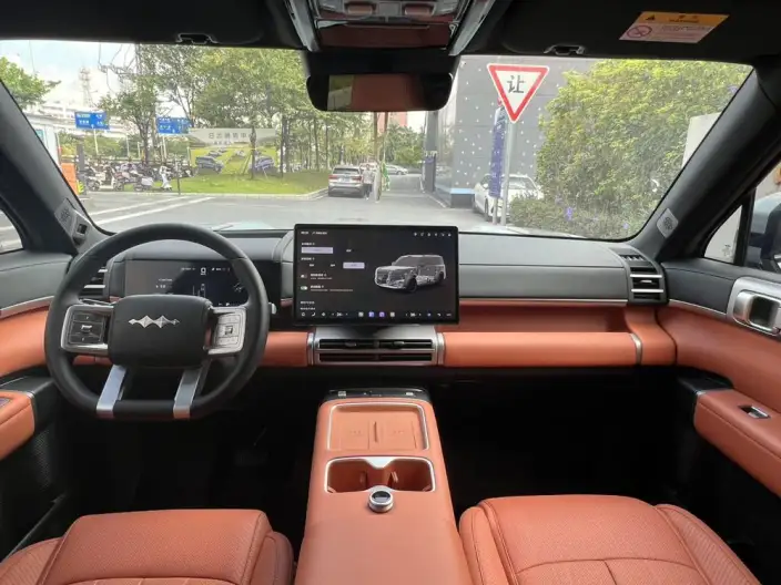 Titan 7 PHEV 2025 Model 200KM 2WD Max Edition – фото 16