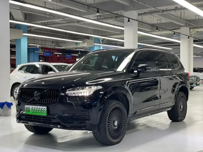 Volvo XC90 PHEV 2021 Model E Drive Hybrid T8 Smart Prestige Deluxe Edition 7 seat – фото 1