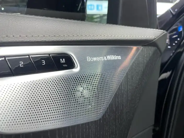 Volvo XC90 PHEV 2021 Model E Drive Hybrid T8 Smart Prestige Deluxe Edition 7 seat – фото 7