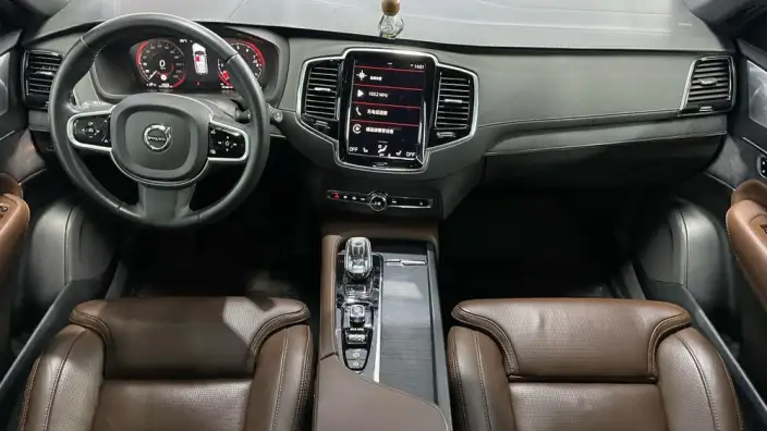 Volvo XC90 PHEV 2021 Model E Drive Hybrid T8 Smart Prestige Deluxe Edition 7 seat – фото 9