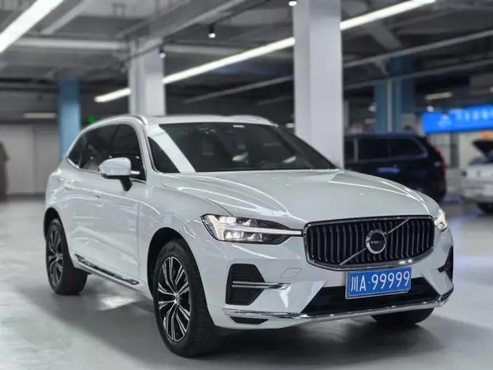 Volvo XC60 2022 Model B5 4WD Smart Range Deluxe Edition – фото 2